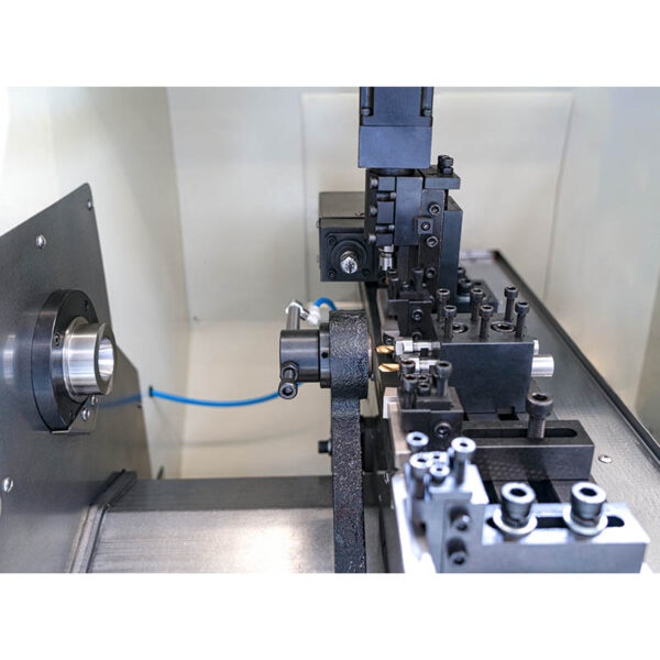 TORNO-CNC-CK0620A3-3
