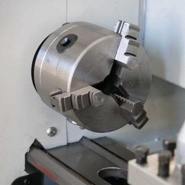 TORNO-CNC-PEQUEÑO-CNC180-1