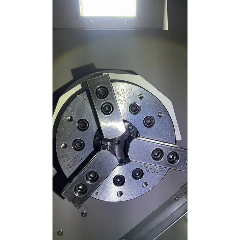 TORNO-CNC-de-BANCO-INCLINADO-SWL8H-1