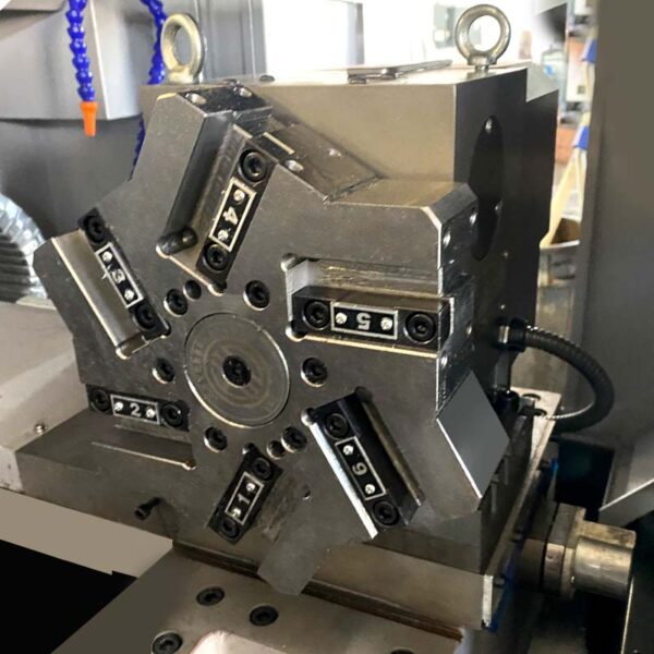 TORNO-CNC-de-BANDA-PLANA-CK6136-2