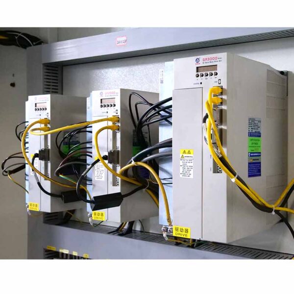 TORNO-PARA-ROSCAR-TUBOS-CNC-QK1335-6