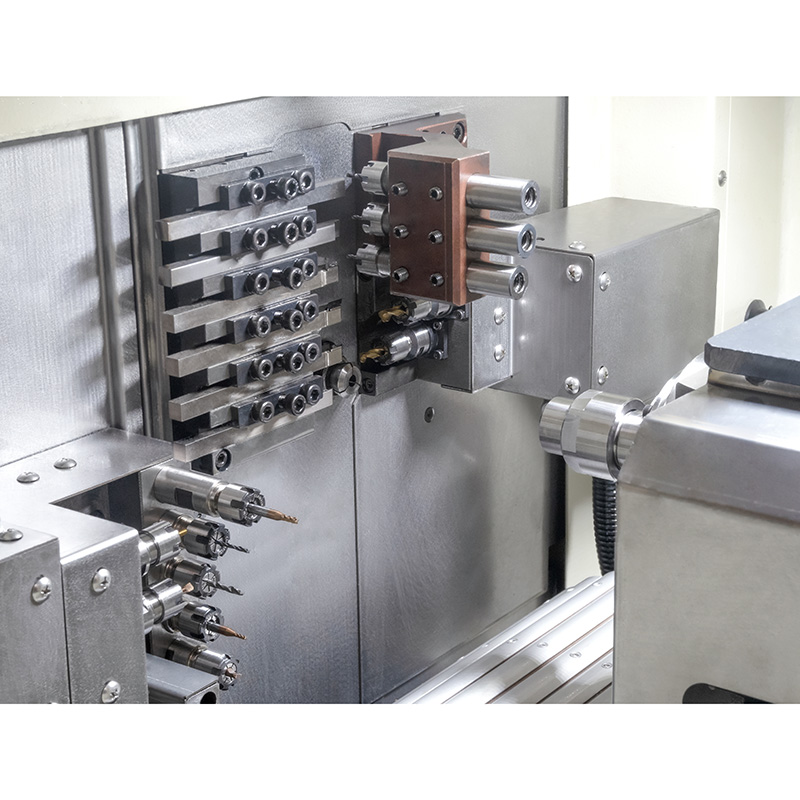 B0706 Torno CNC Suizo con Doble Husillo para el Mecanizado de Ejes - Image 5