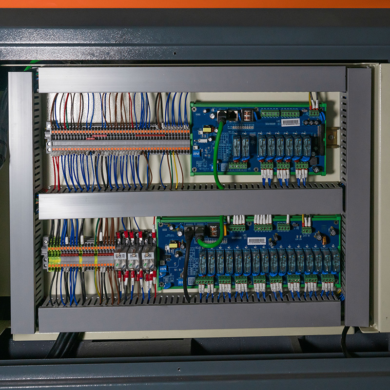 Torno CNC Suizo B1305 con Doble Husillo, Mecanizado Multieje para Piezas Pequeñas - Image 8