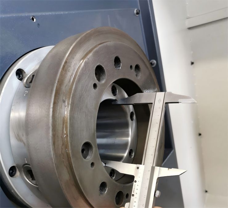 ¿Qué-precisión-tiene-el-torneado-CNC--