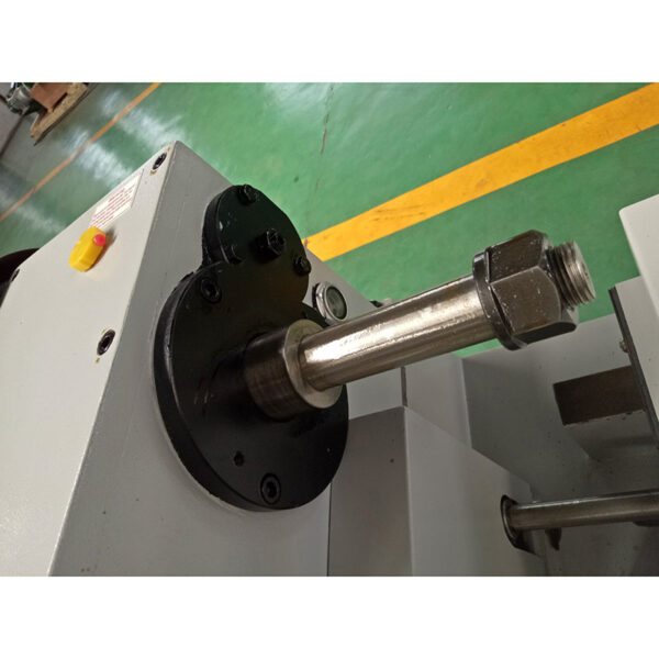Torno-para-discos-de-freno-C9335-3