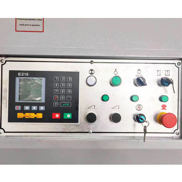 Máquina-Cizalla-QC11Y-12x3200