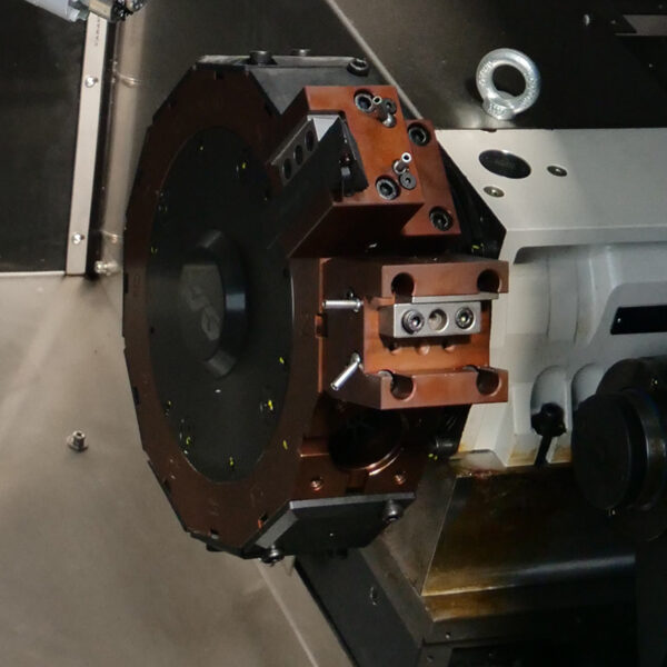 Torno-CNC-de-bancada-inclinada-TCK52 (8)