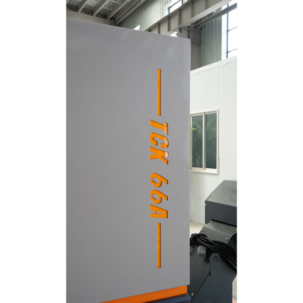 Torno-CNC-de-bancada-inclinada-CK66A-5