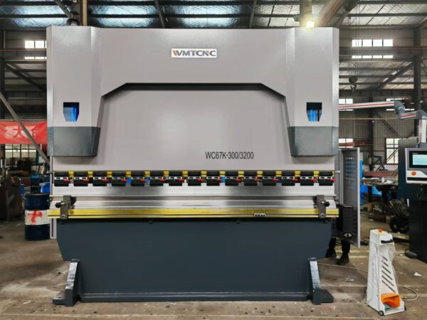 Prensa-hidráulica-CNC-WC67K-300X3200-1