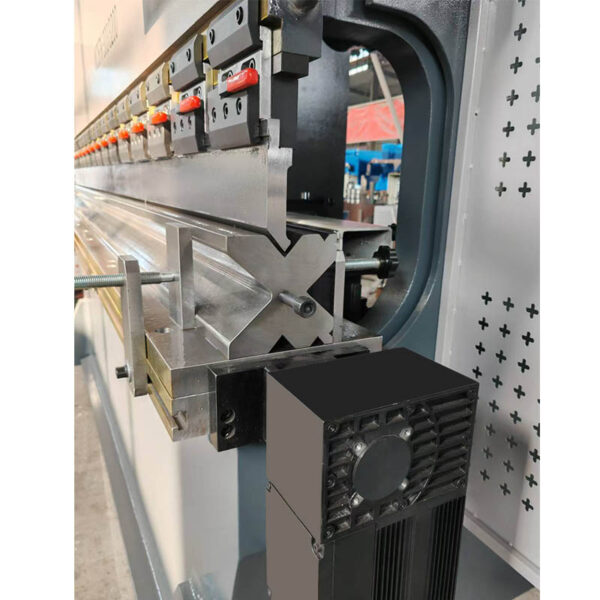 Máquina plegadora CNC WC67K-300X3200 | Plegado hidráulico de 300T - Image 4