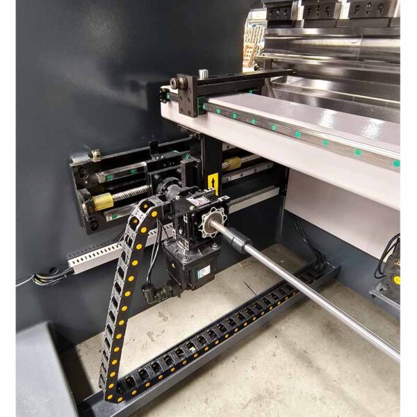 Plegadora CNC WE67K-200X2500 | Plegado de precisión de doble eje - Image 6