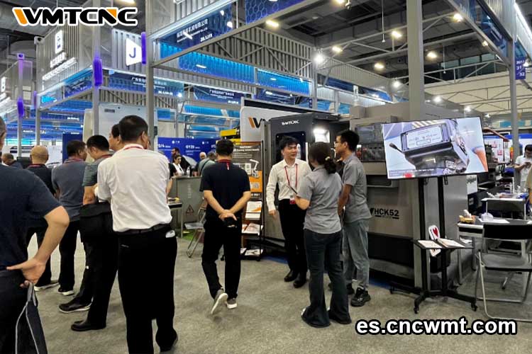 Los-Líderes-Municipales-de-Guangzhou-Visitan-y-Elogian